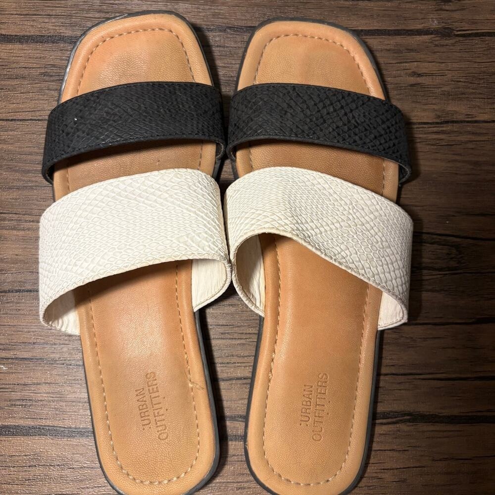 Urban Outfitters Double Strap Square Toe Slide Sandals Womens 6